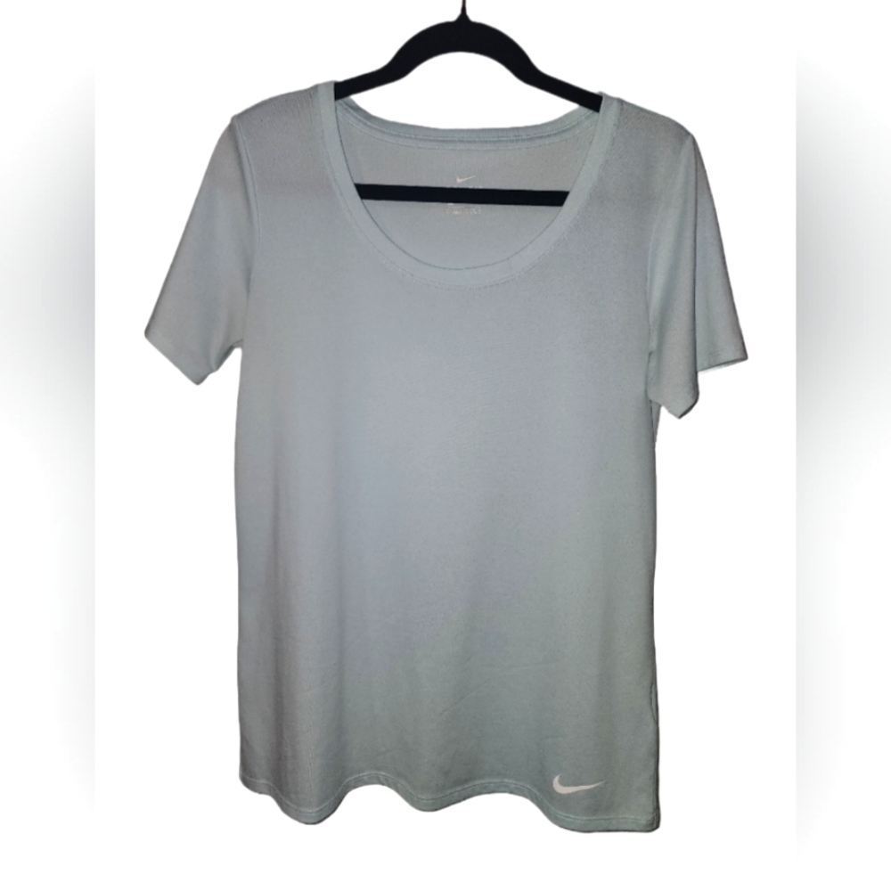 Nike Dri-Fit Scoop Neck Short Sleeve Shirt, Women's Medium